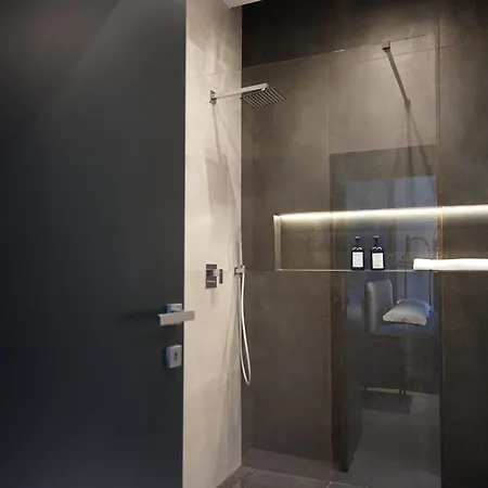 Myto Relais ゲストハウス